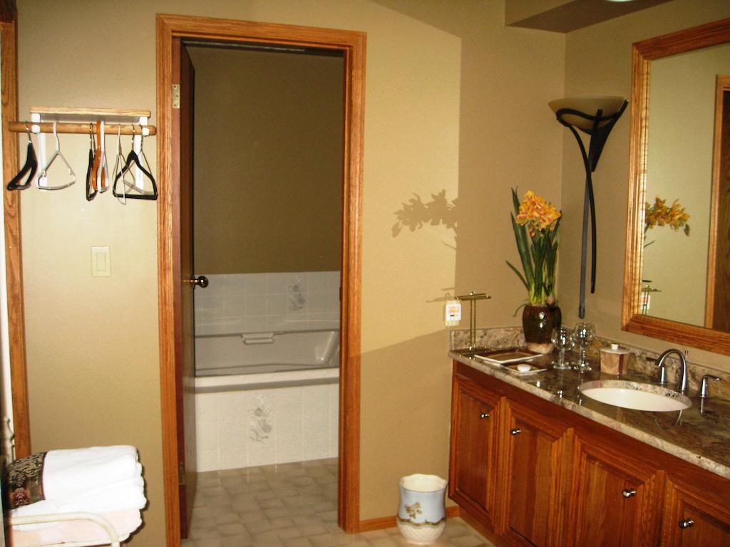 Mcdougall Lane Bed & Breakfast Drumheller Pokój zdjęcie